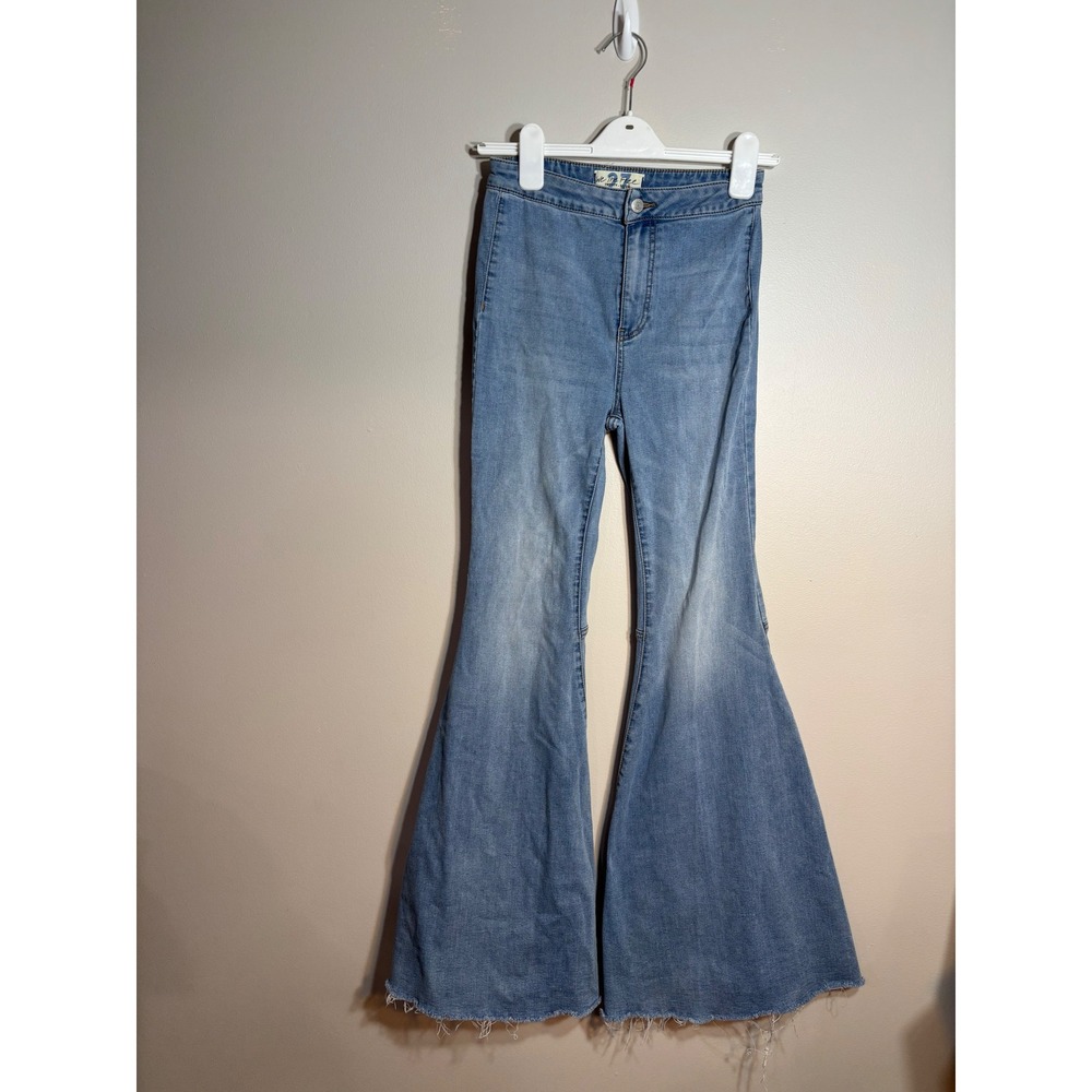 Free People Twenty Seven Denim Flare Jeans Distressed Raw Hem Light Wash Size 27